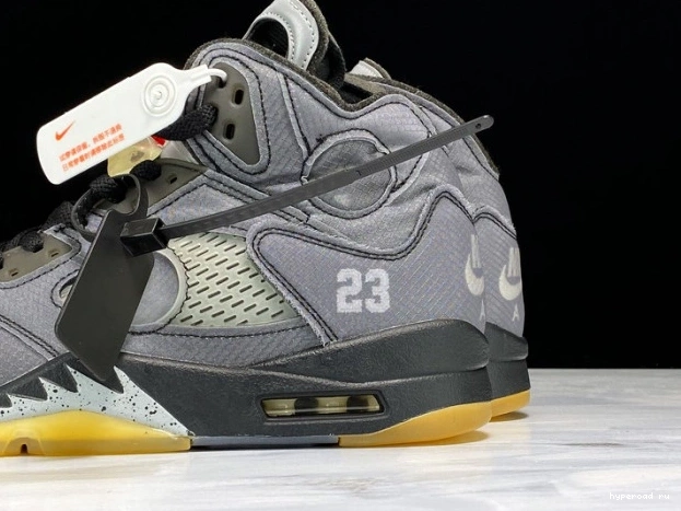 Air 5 x Jordan CT8480-001 Off-White Black 0611
